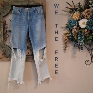 We The Free Sky Blue Distressed Cropped Jeans. NWOT Size 25